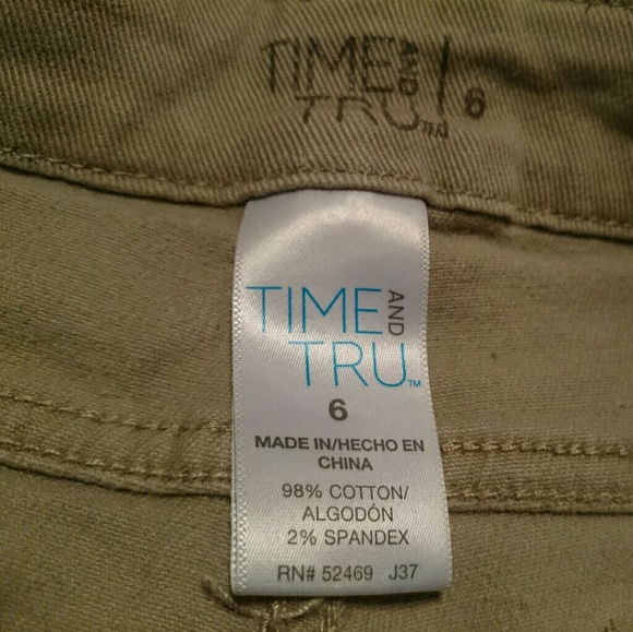 Light Shorts with Character - Picture 8 of 8